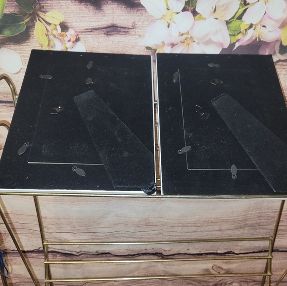 Picture frames - Picture 3 of 3